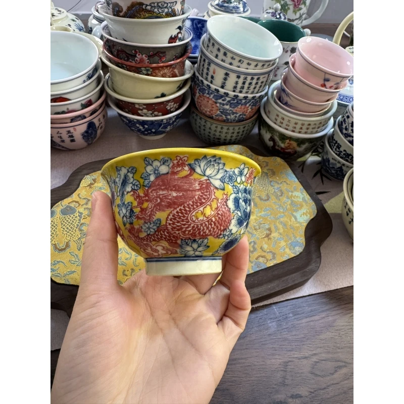 黄稀稀龙纹主人杯