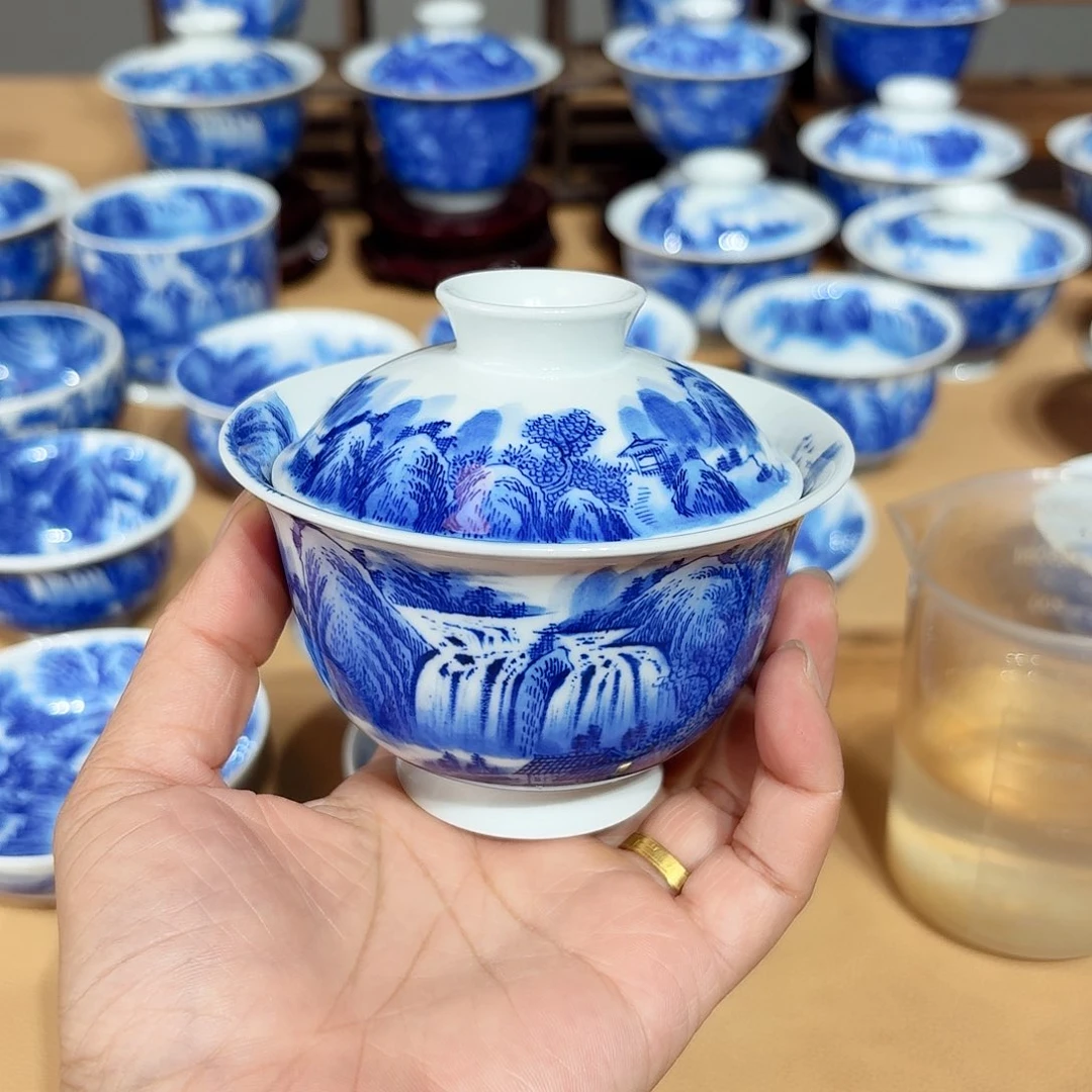 鑫***在景德镇纯手绘盖碗