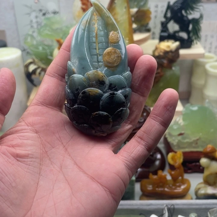 蛇纹石玉未镶嵌四大名玉手把