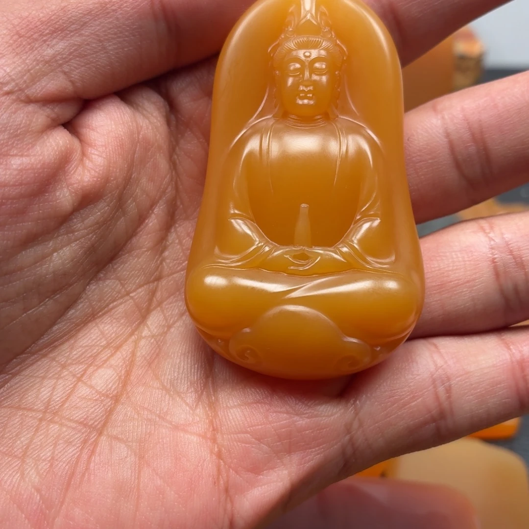 石英质玉（黄龙玉）未镶嵌颈饰