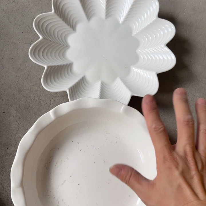 碟微瑕介意勿拍……2个