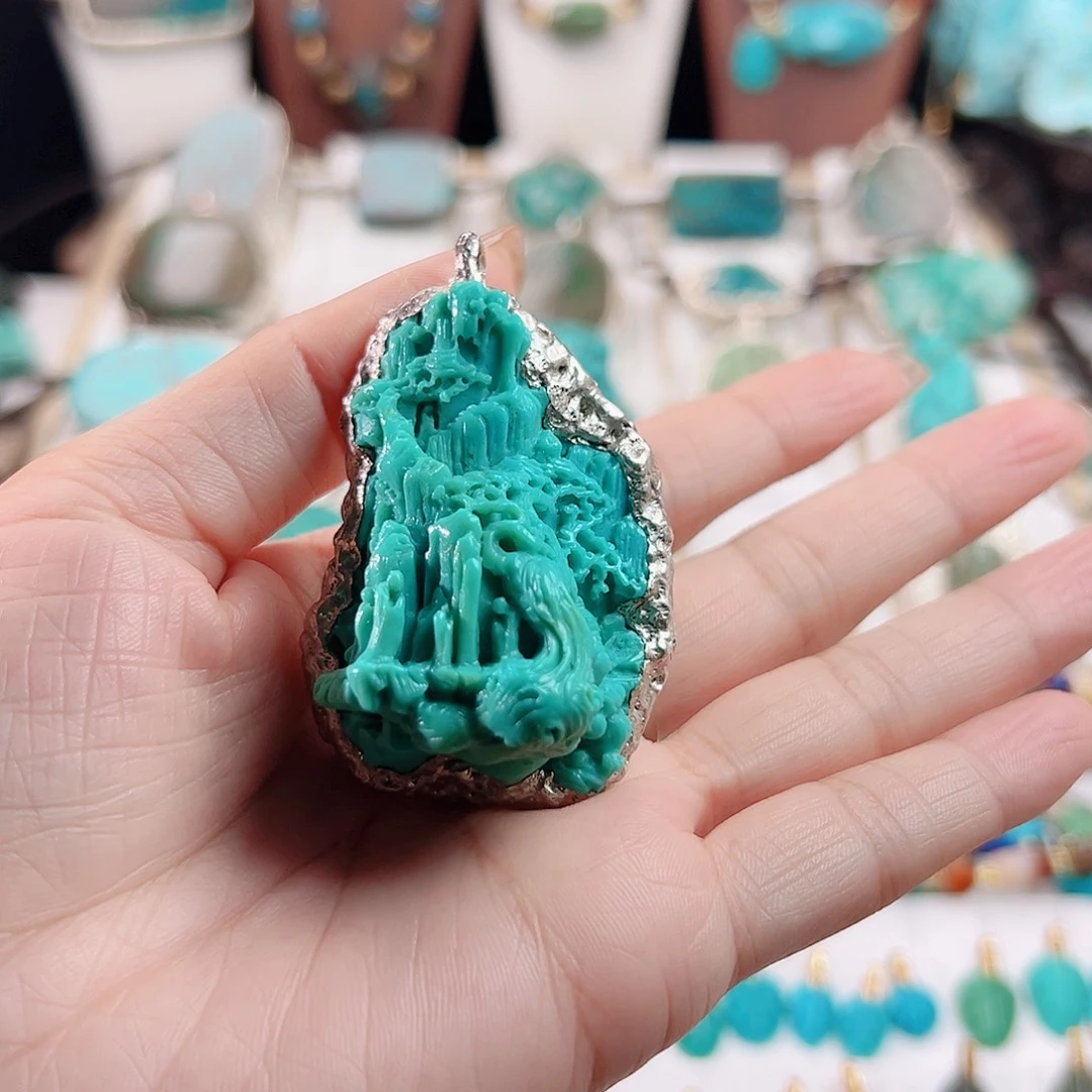 N***a绿松石未镶嵌颈饰