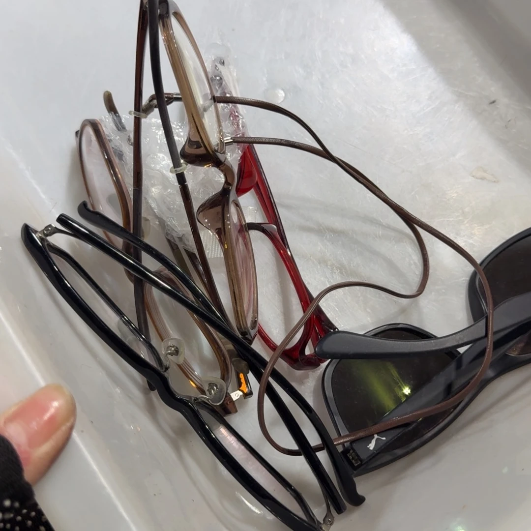 g****y8新中古物品，谨慎下单，不保好坏713