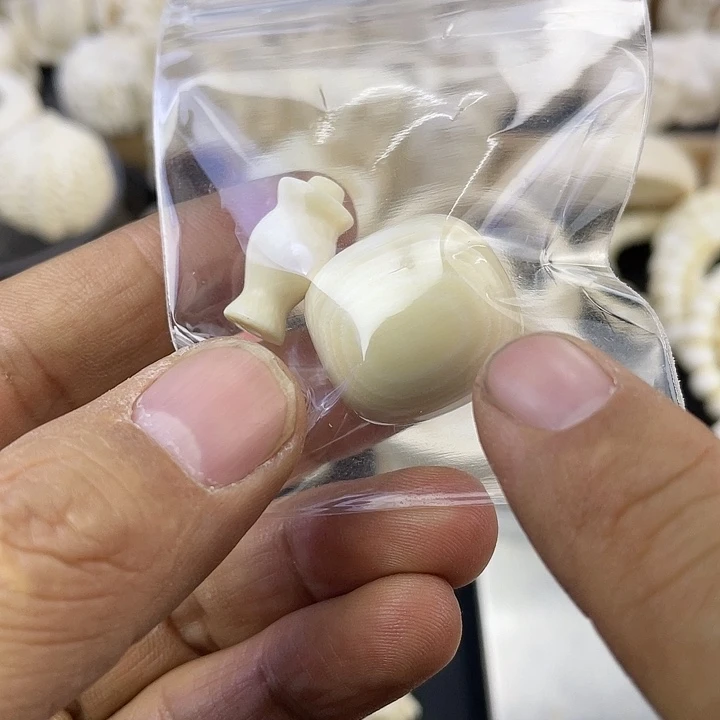 ****心猛犸象牙其他带皮三通微瑕