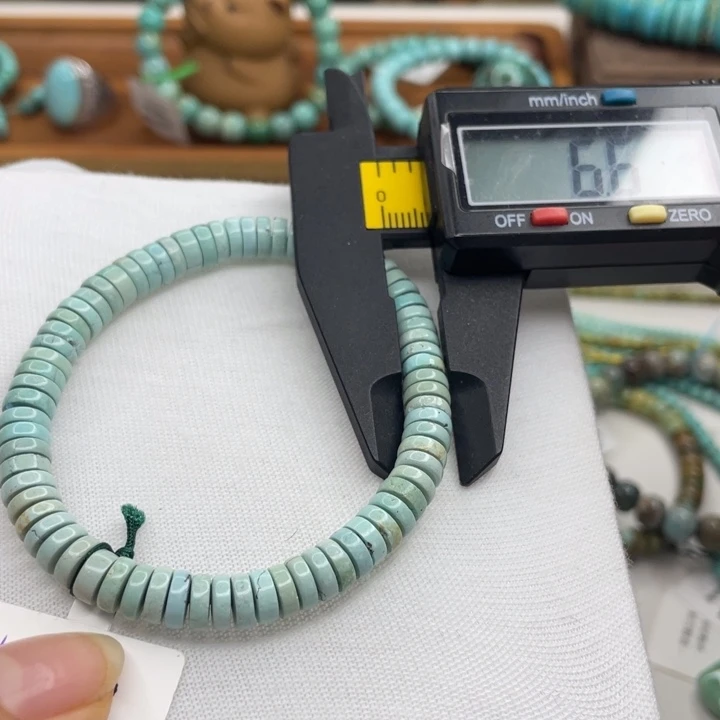 绿松石未镶嵌珠宝