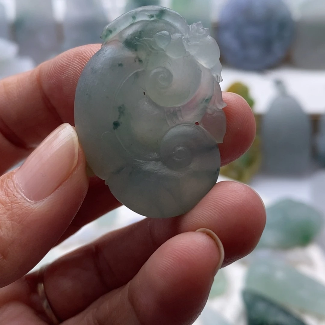 未镶嵌定制翡翠纠**爱