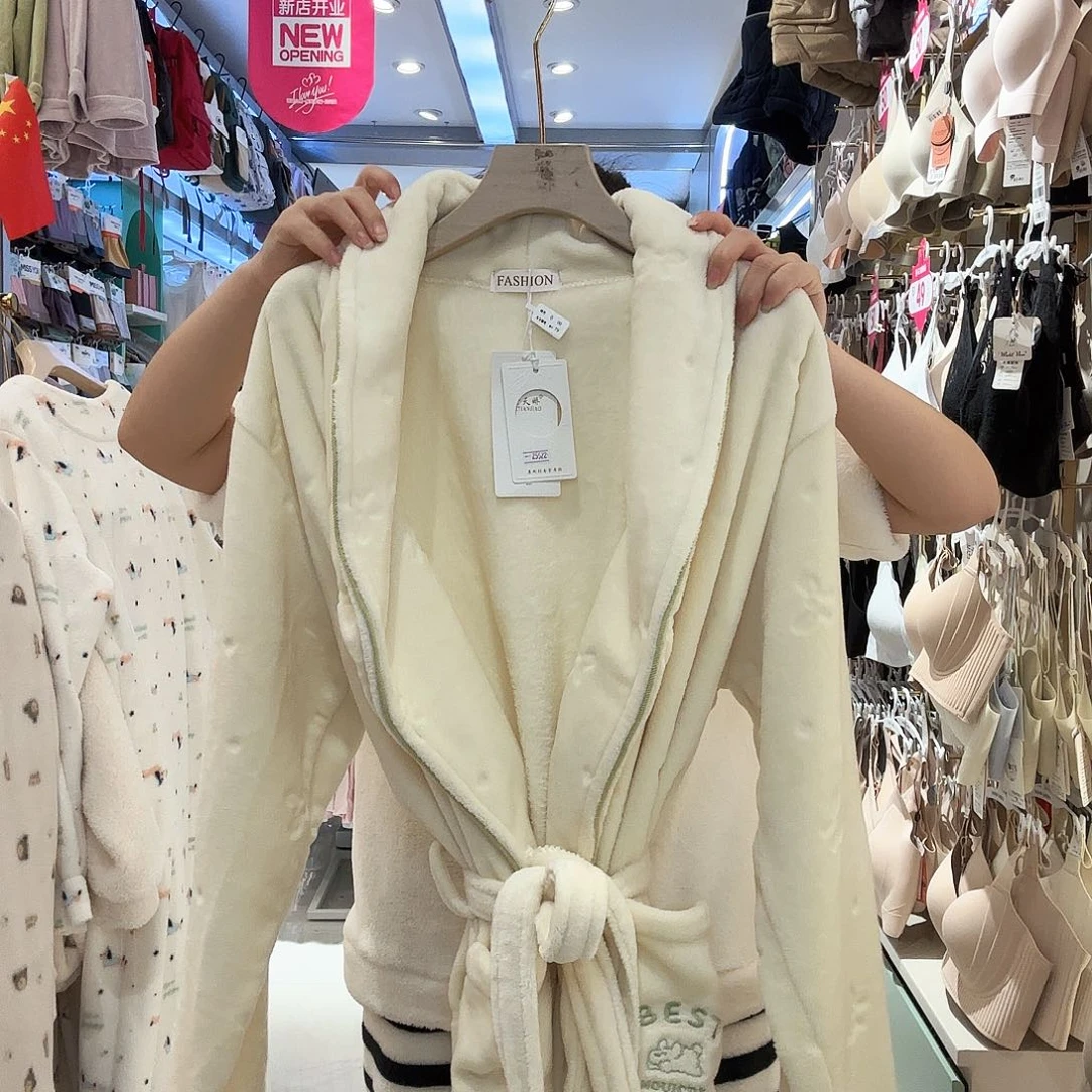 三醋酯纤维绿色睡袍女士