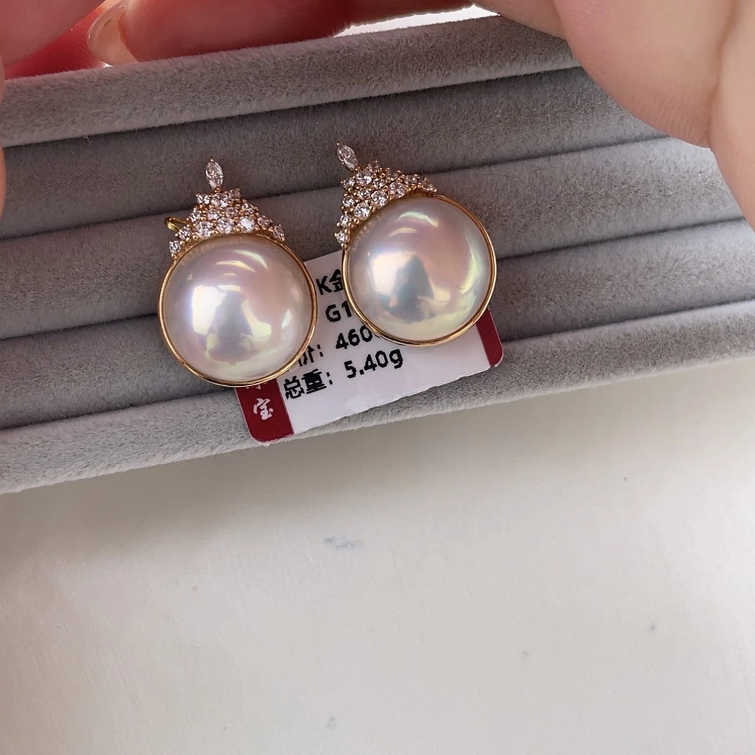 耳饰拼合珍珠（马贝珠）18K金镶嵌无暇