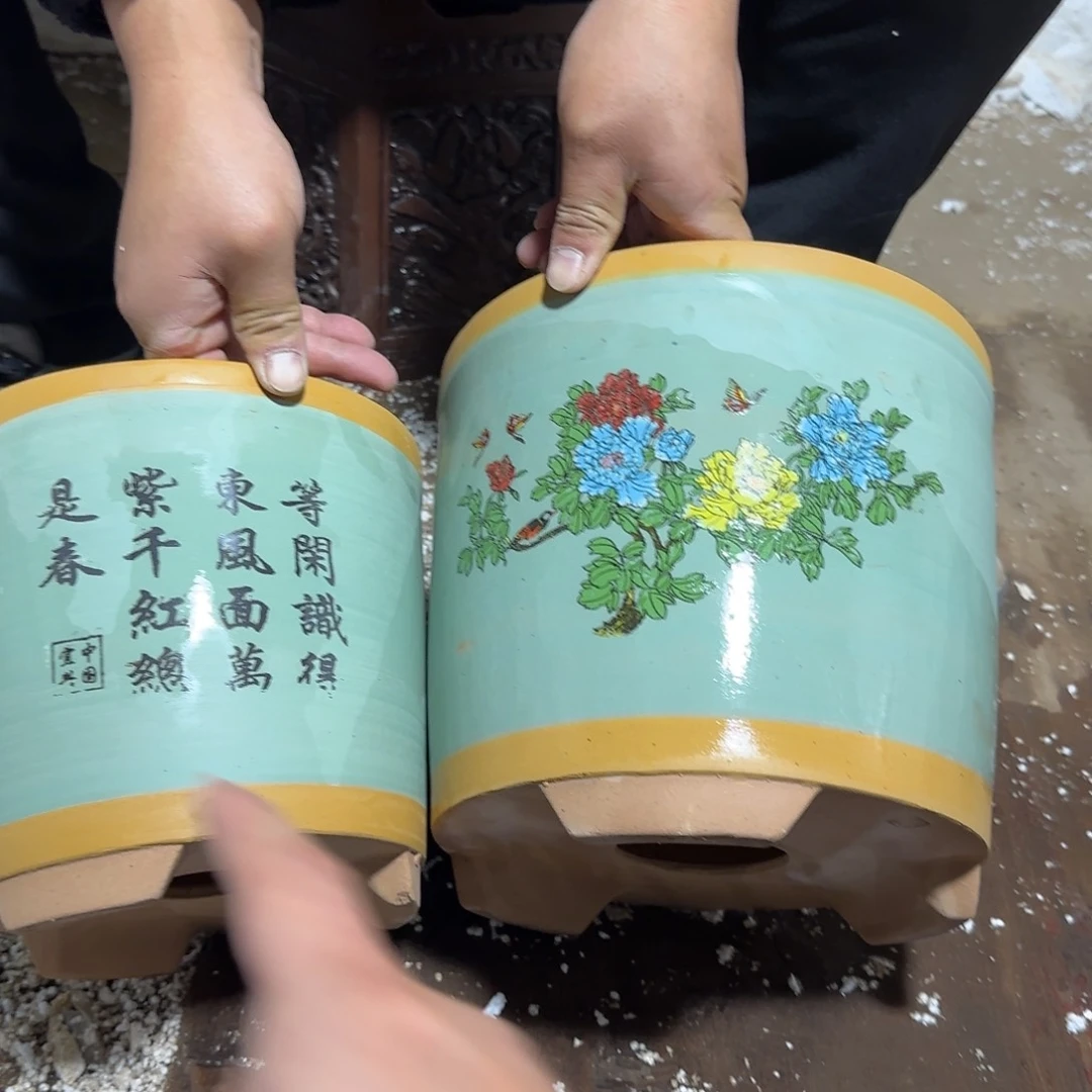 紫砂花盆口径20口20口16高度17