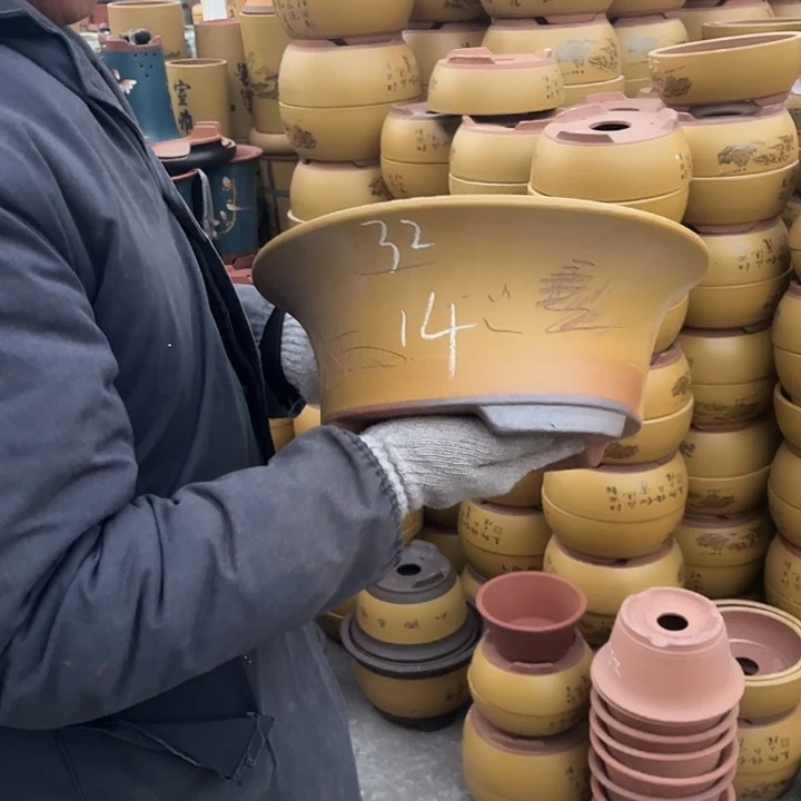 紫砂紫砂花盆和小