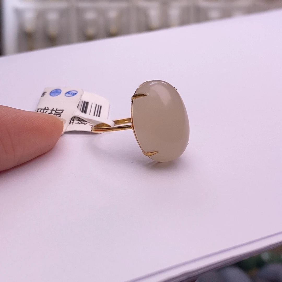 和田玉未镶嵌颈饰老矿料浓藕粉脂金镶蛋面戒指