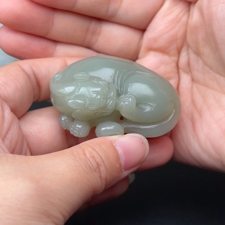 未镶嵌和田玉挂件