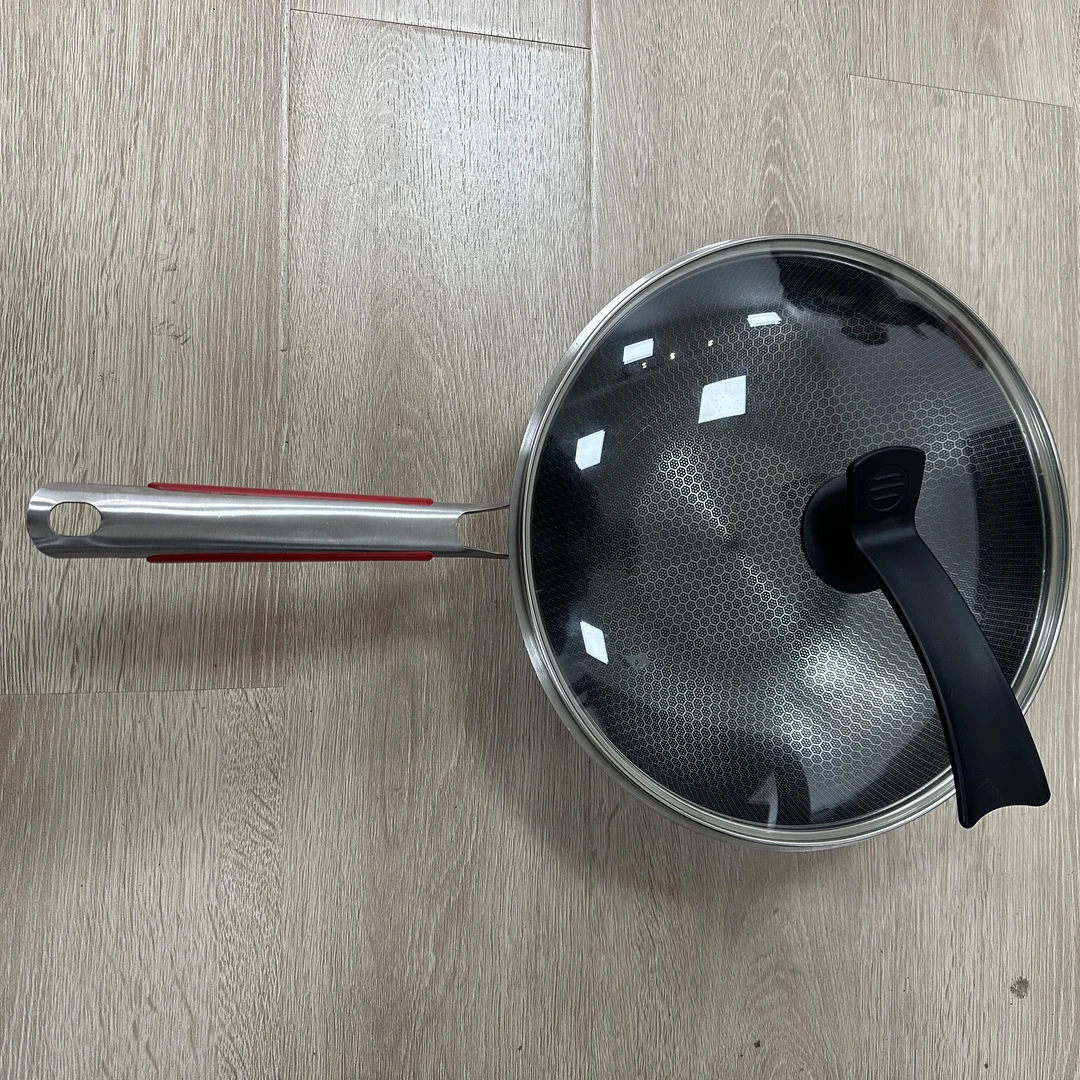 xg不锈钢蜂窝炒锅家用