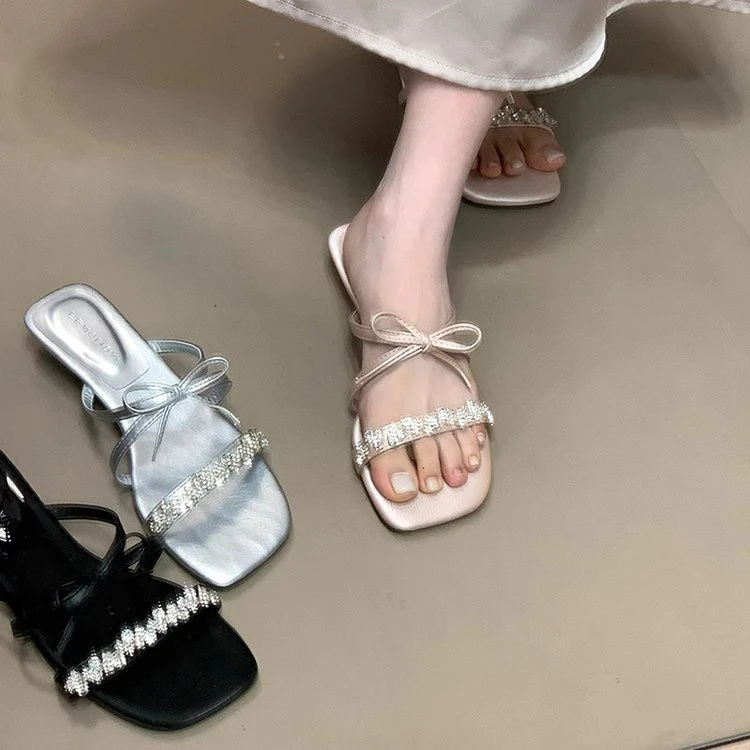 绝美蝴蝶结水钻凉鞋女夏外穿2025新款仙女风露趾配裙子凉拖鞋