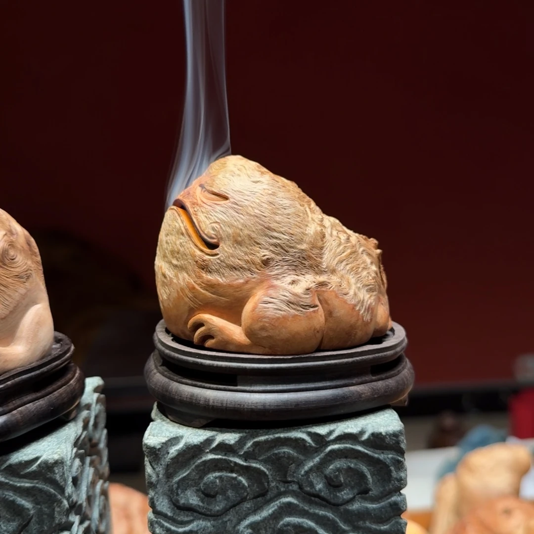 文***子荔枝木精品香炉摆件