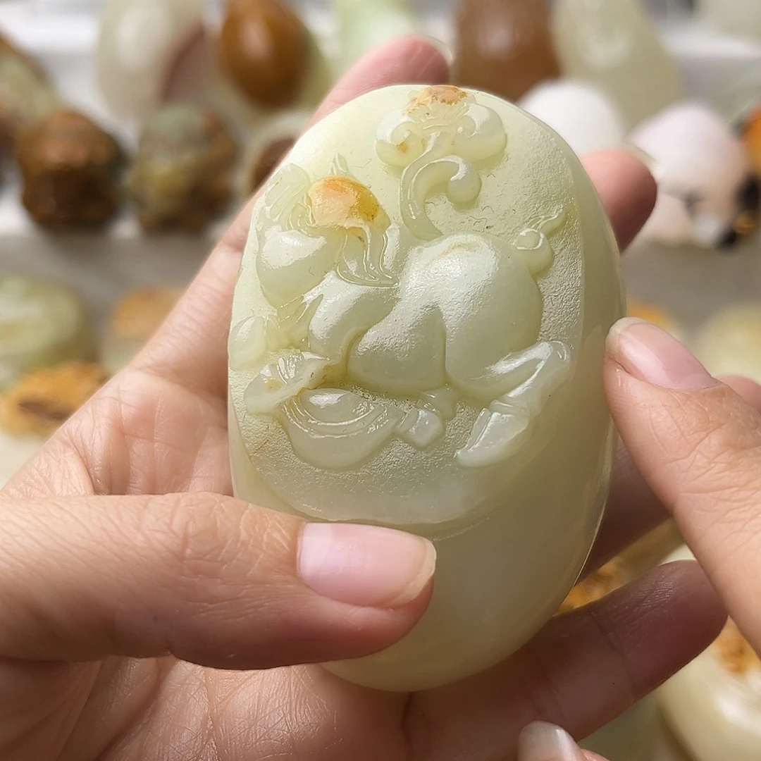 石材方解石手把摆件不退换猪微瑕