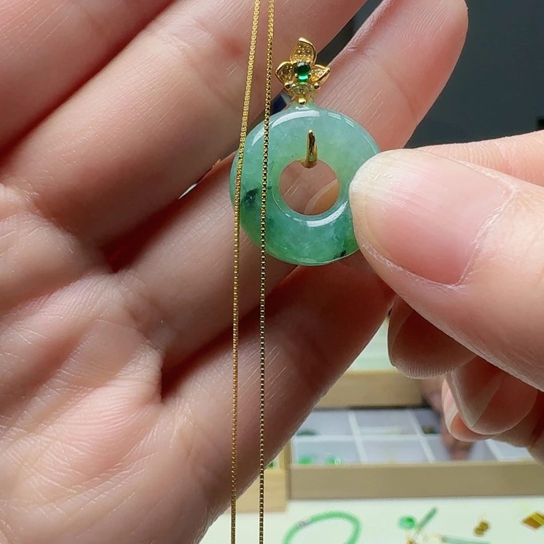 翡翠银S925镶嵌吊坠(赠链)多样性发货其一