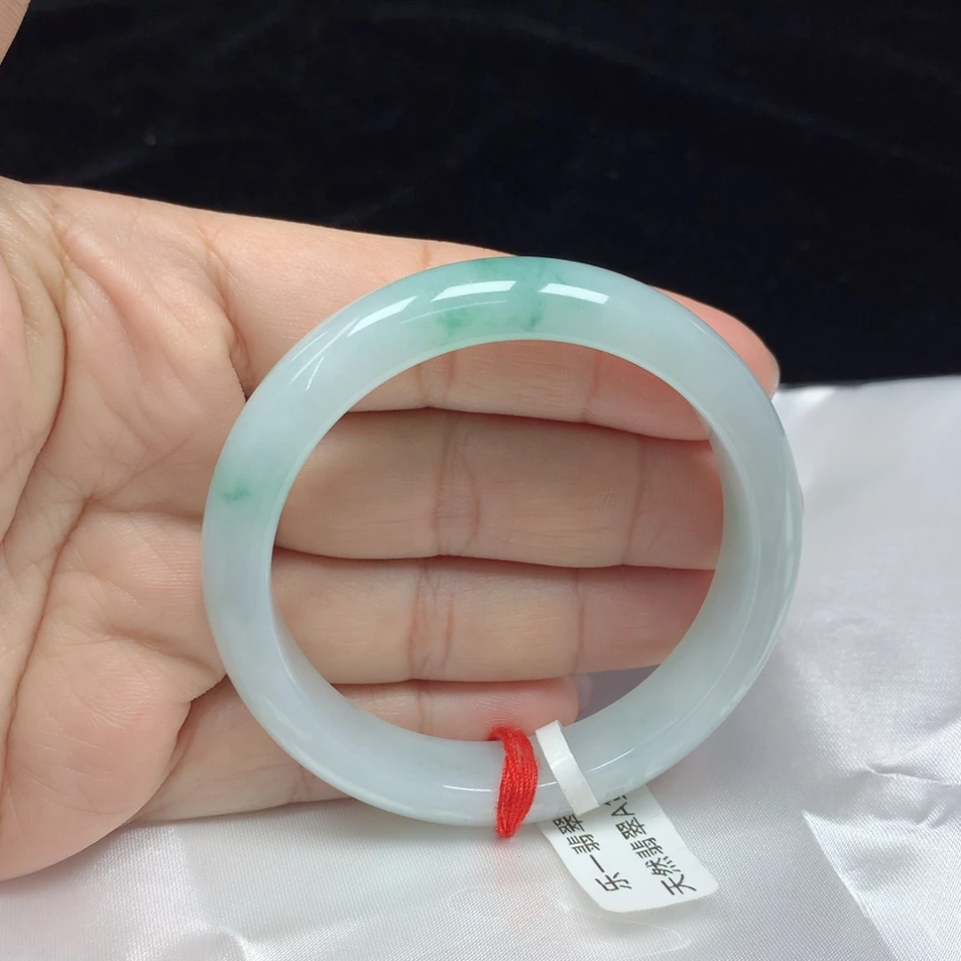 翡翠手镯未镶嵌正圈54