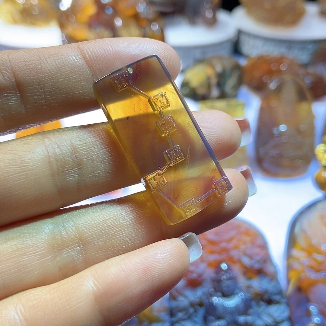 琥珀颈饰未镶嵌七星