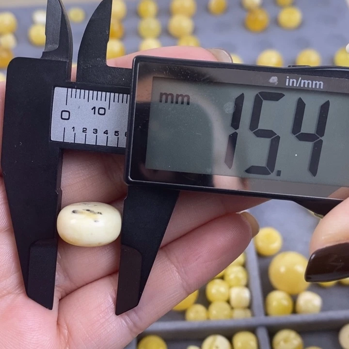 琥珀裸石未镶嵌琥珀蜜蜡2