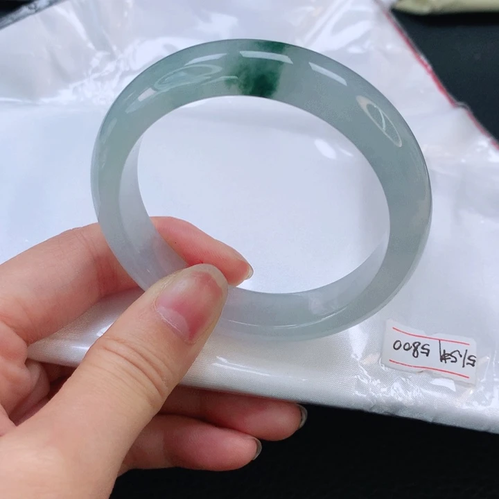 翡翠手镯未镶嵌翡翠手镯51.5有包容