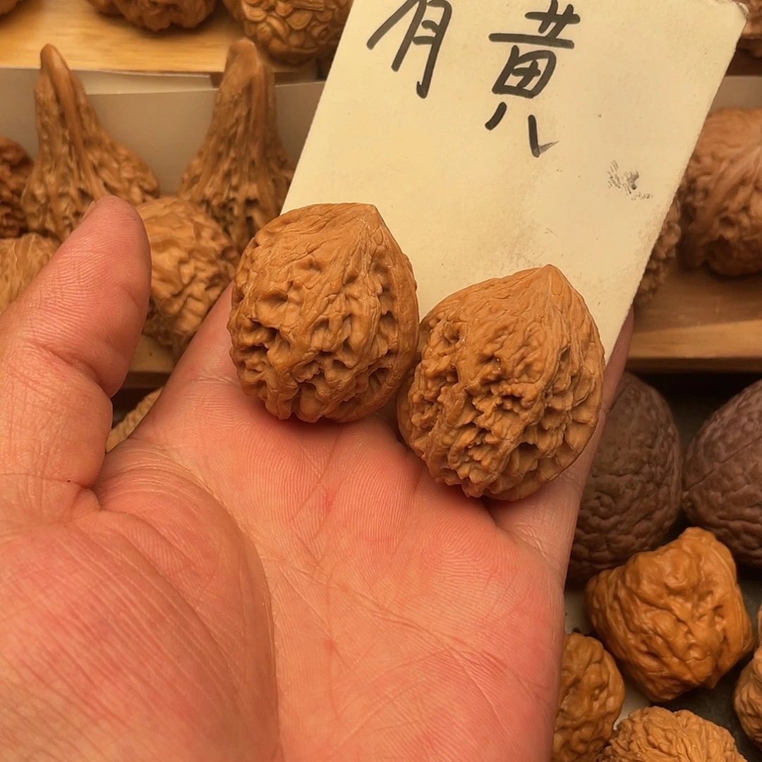 ****人文玩核桃吊坠大股市