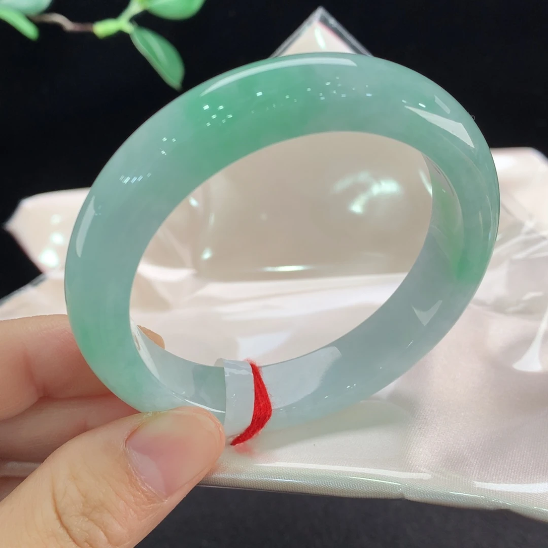 翡翠未镶嵌手镯0307