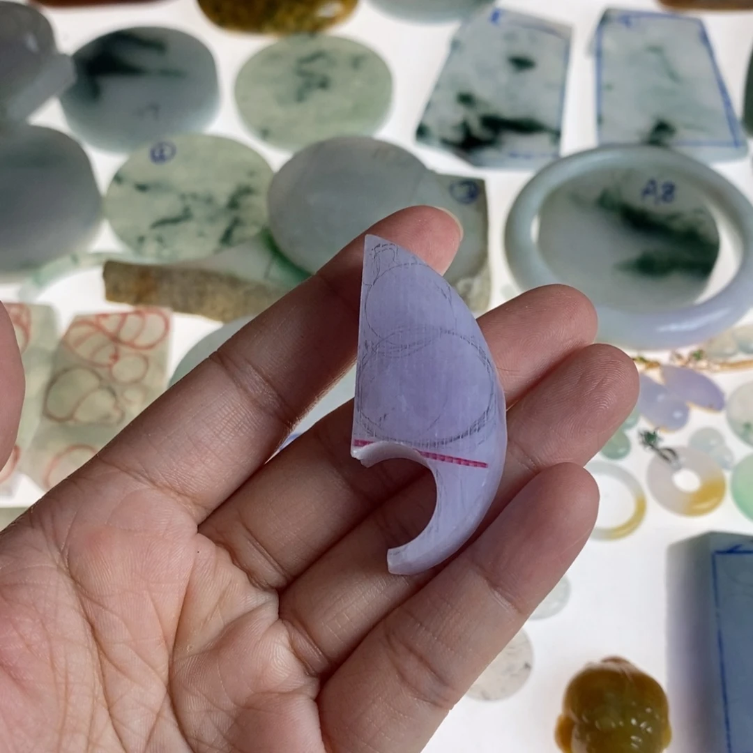肉****定制翡翠未镶嵌葫芦