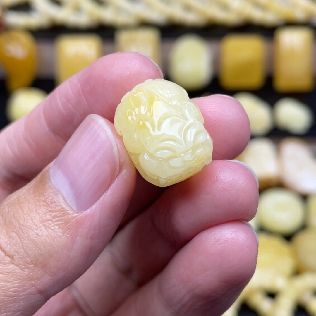 琥珀未镶嵌裸石琥珀蜜蜡