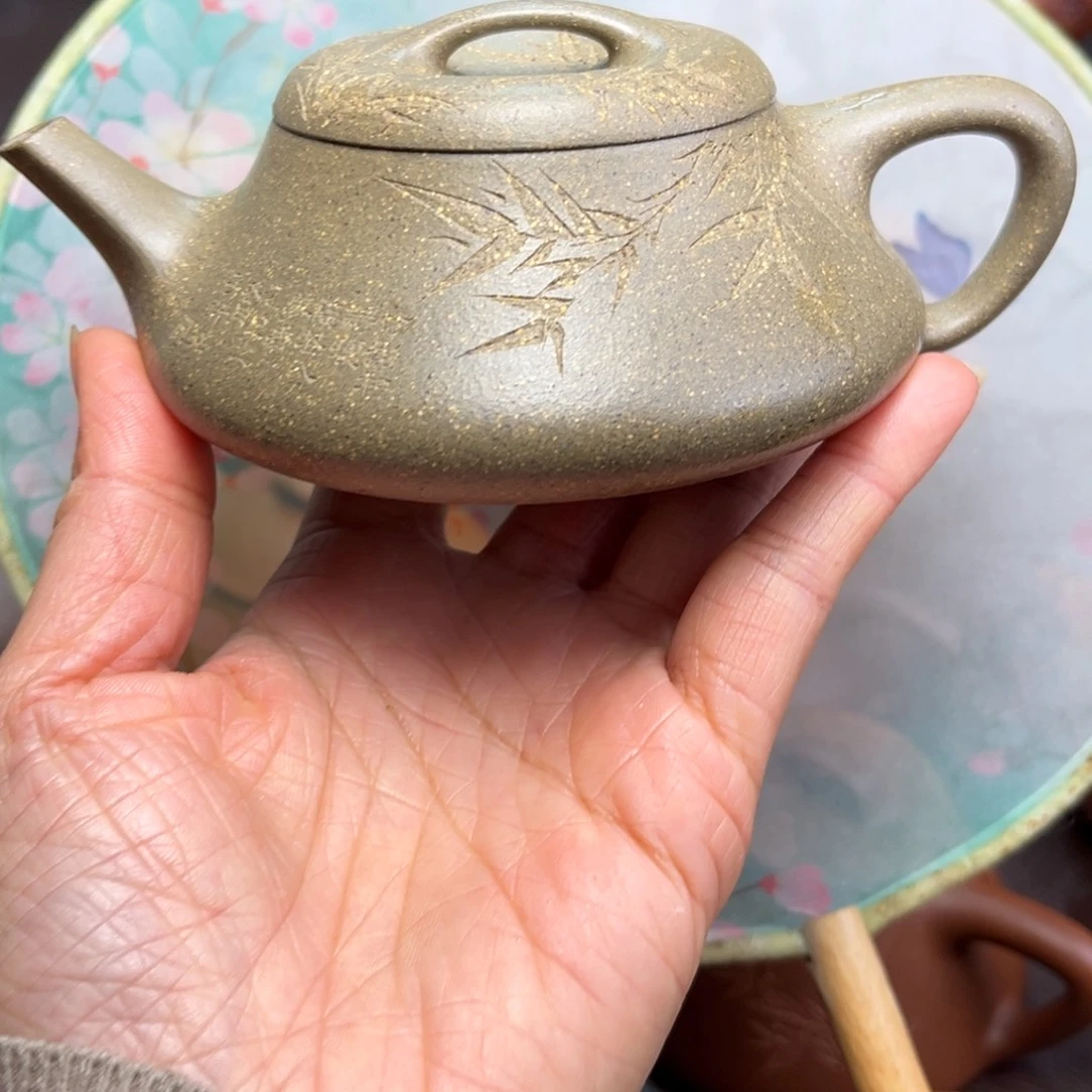 自***客茶壶紫砂手工制作原矿紫砂