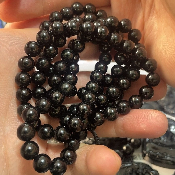 翡翠未镶嵌吊坠(不含链)卡8左右