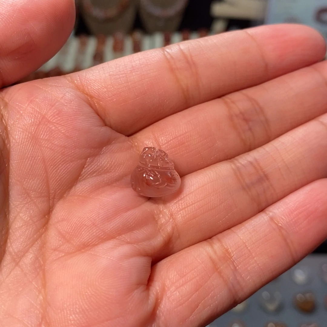 南红玛瑙冰飘未镶嵌福袋