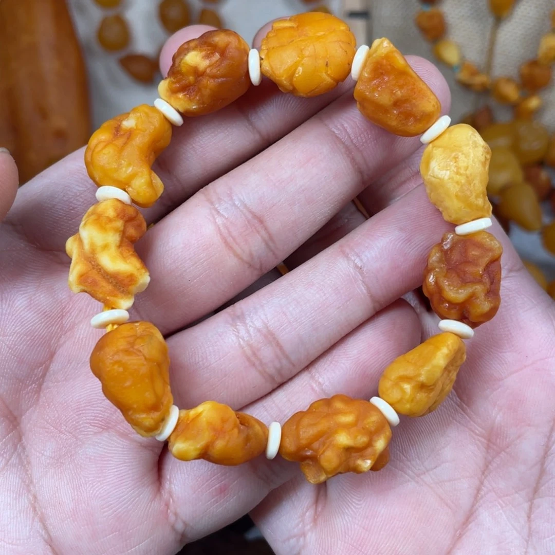 琥珀珠宝奇石未镶嵌