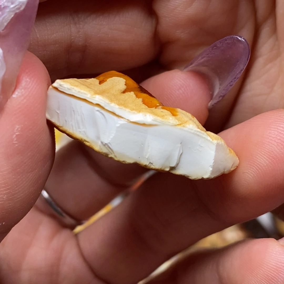 定制琥珀未镶嵌蜜蜡