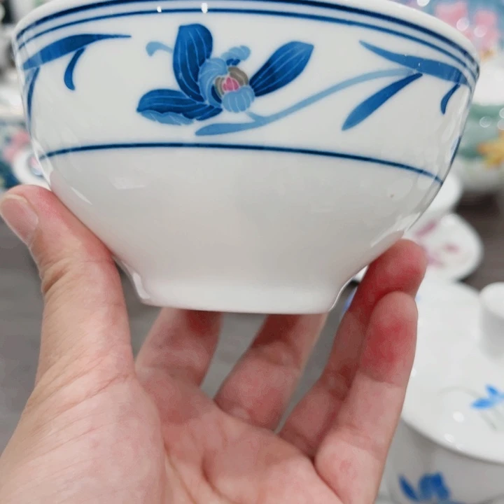 釉下五彩瓷的制作工艺