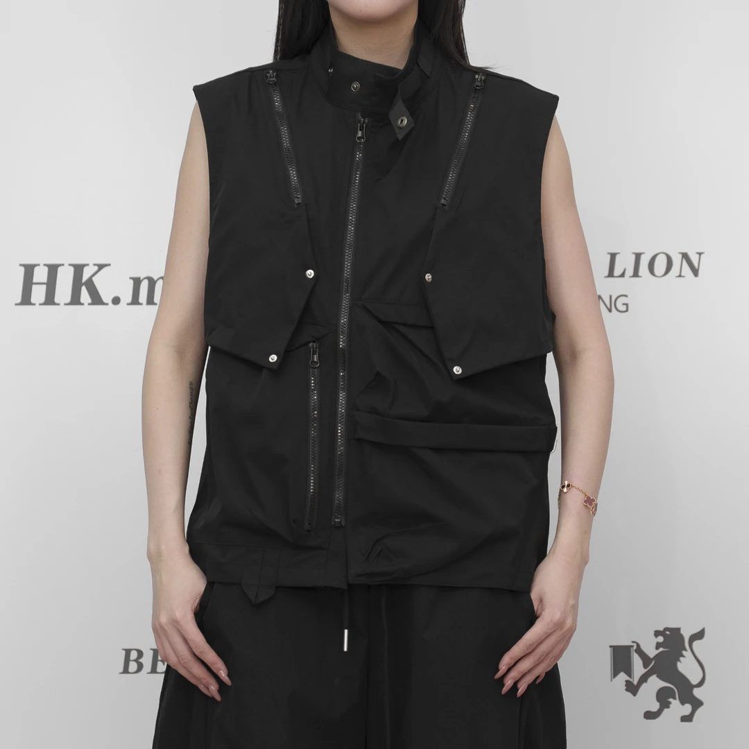 2025H·K美狮潮牌时尚夏季工装风立领纯色直下摆休闲马甲