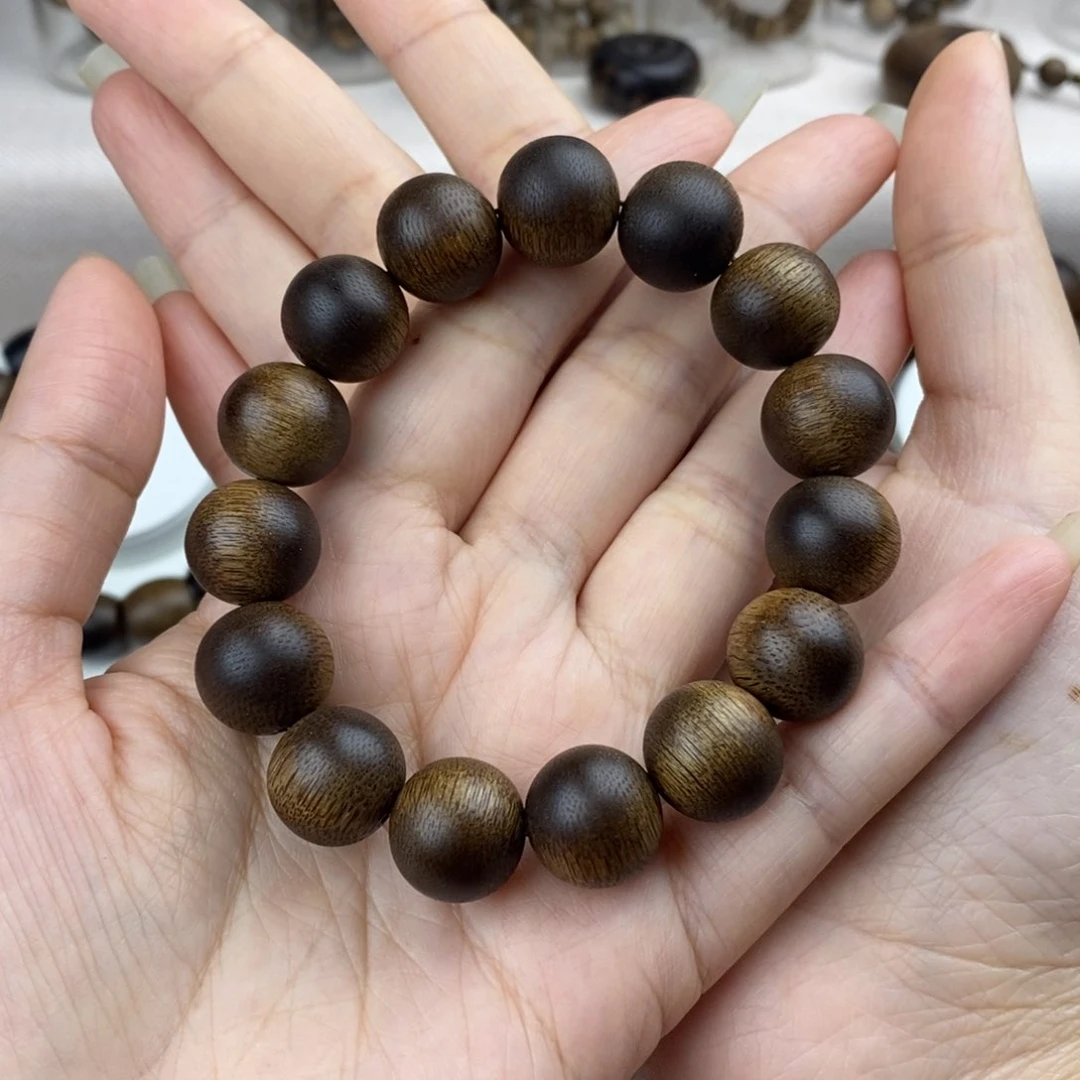 沉香手串扭***世越南芽庄白奇楠