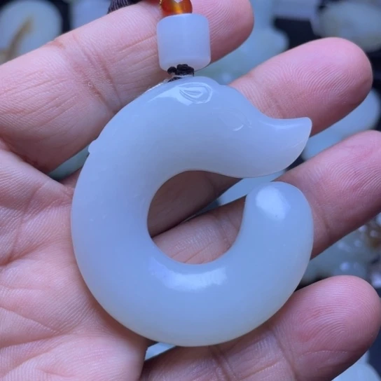 未镶嵌和田玉挂件