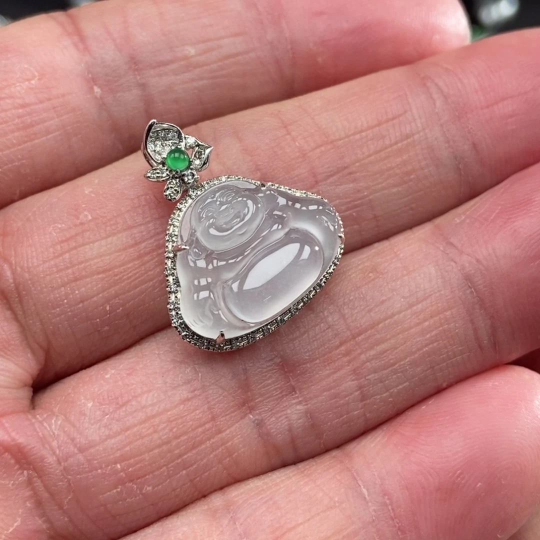 颈饰18K金镶嵌翡翠佛公