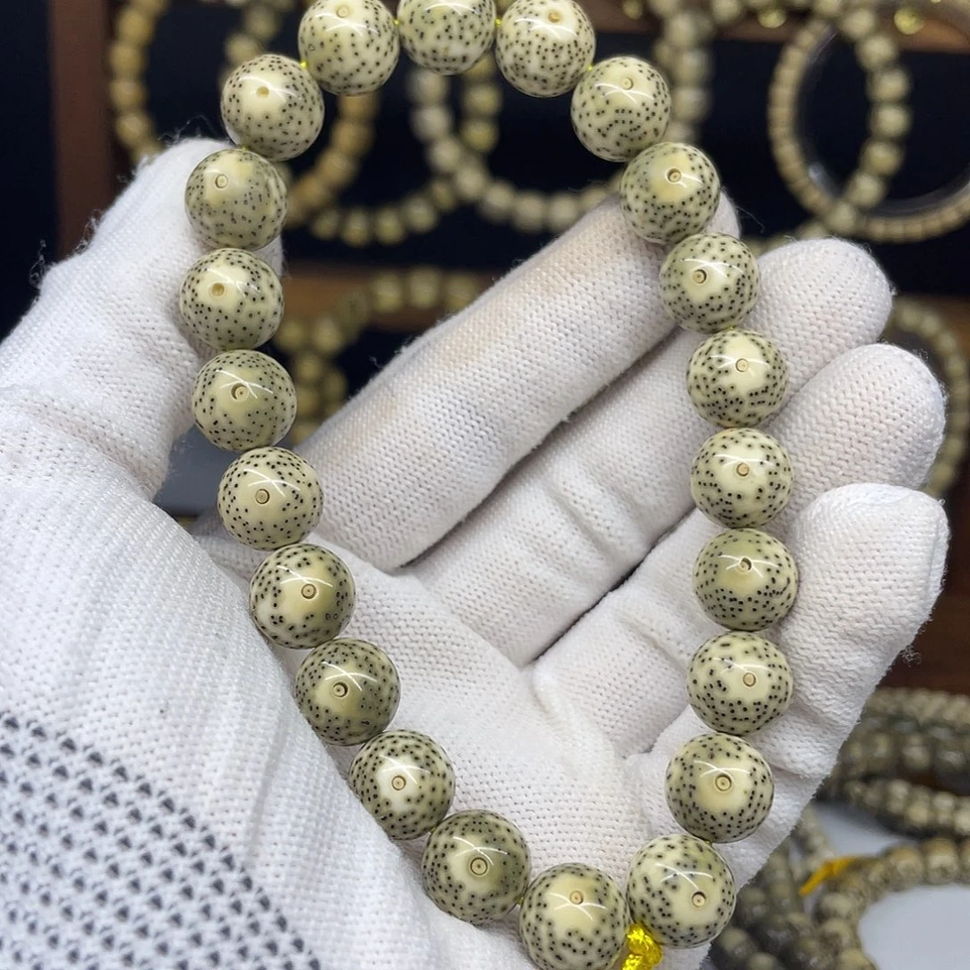 旧***迹吊坠星月菩提1/圆珠，大眼睛稀散星