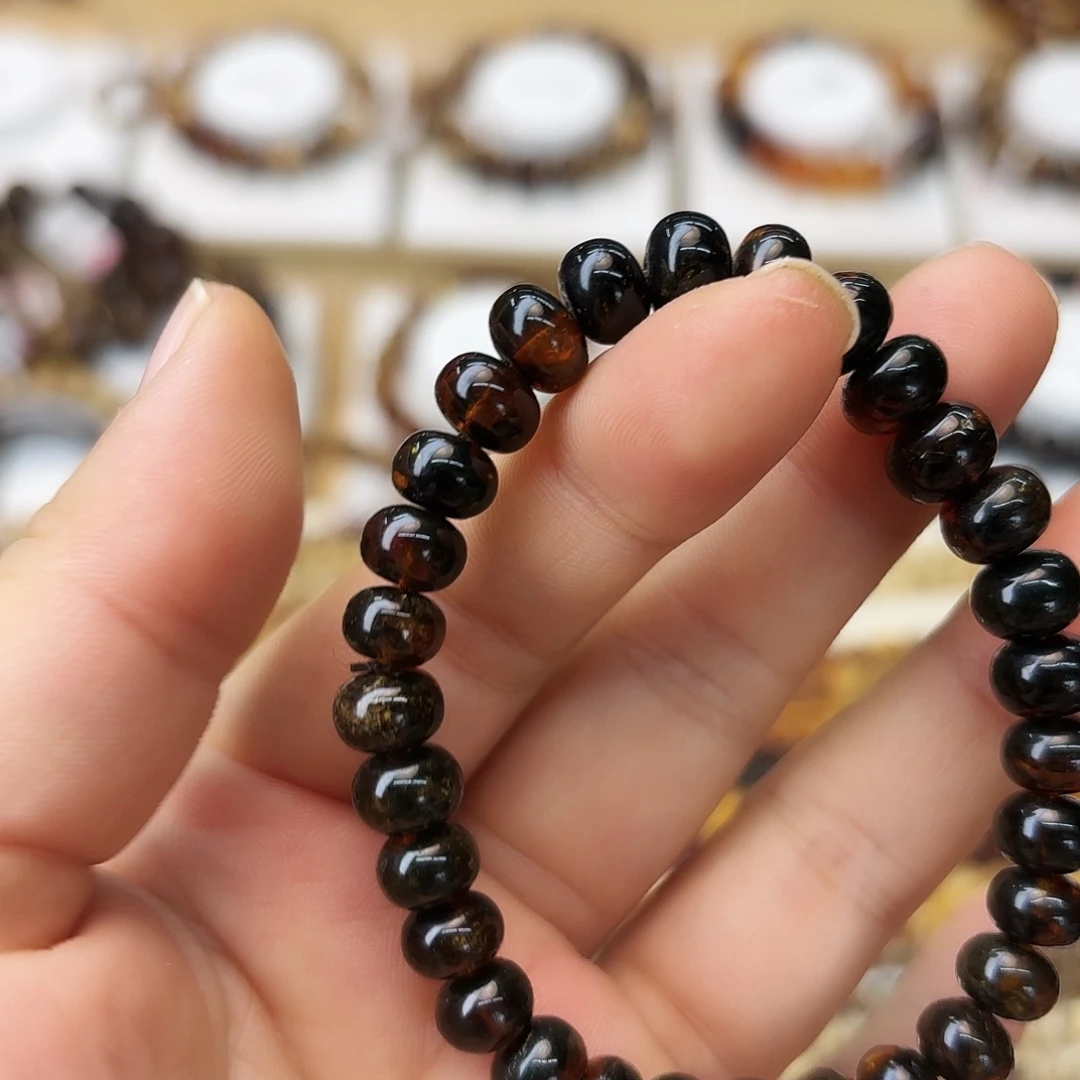 琥珀未镶嵌裸石八