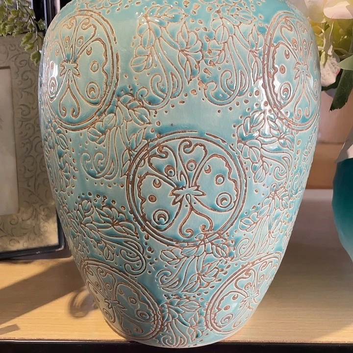 陶瓷花瓶，部分微瑕