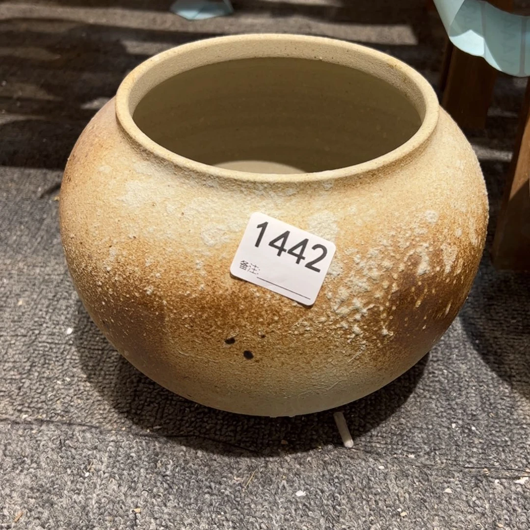 瓷片1442高20口15微瑕福利价无孔的