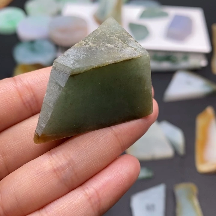 未镶嵌定制翡翠不含工，可做貔貅