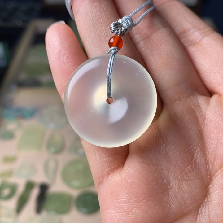 蛇纹石玉颈饰未镶嵌小*糊