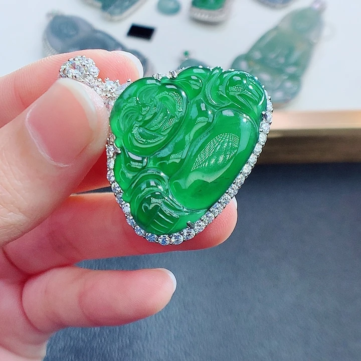 翡翠颈饰银S925镶嵌翡翠