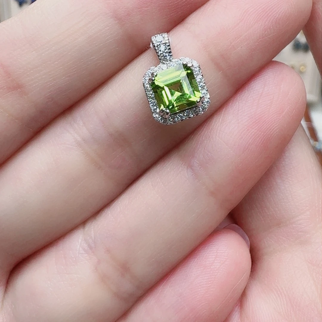 橄榄石吊坠(不含链)银S925镶嵌吊坠13