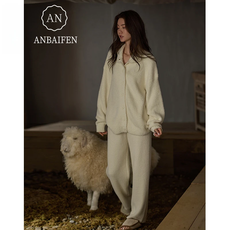 黛帕美睡衣女秋冬季半边绒加厚软绵绵长袖套装女珊瑚绒外出家居服