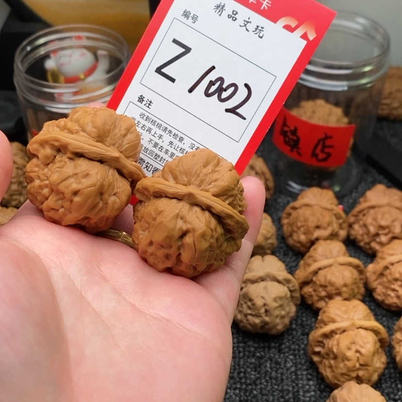 【闪购商品】吊坠桃核蛤蟆头