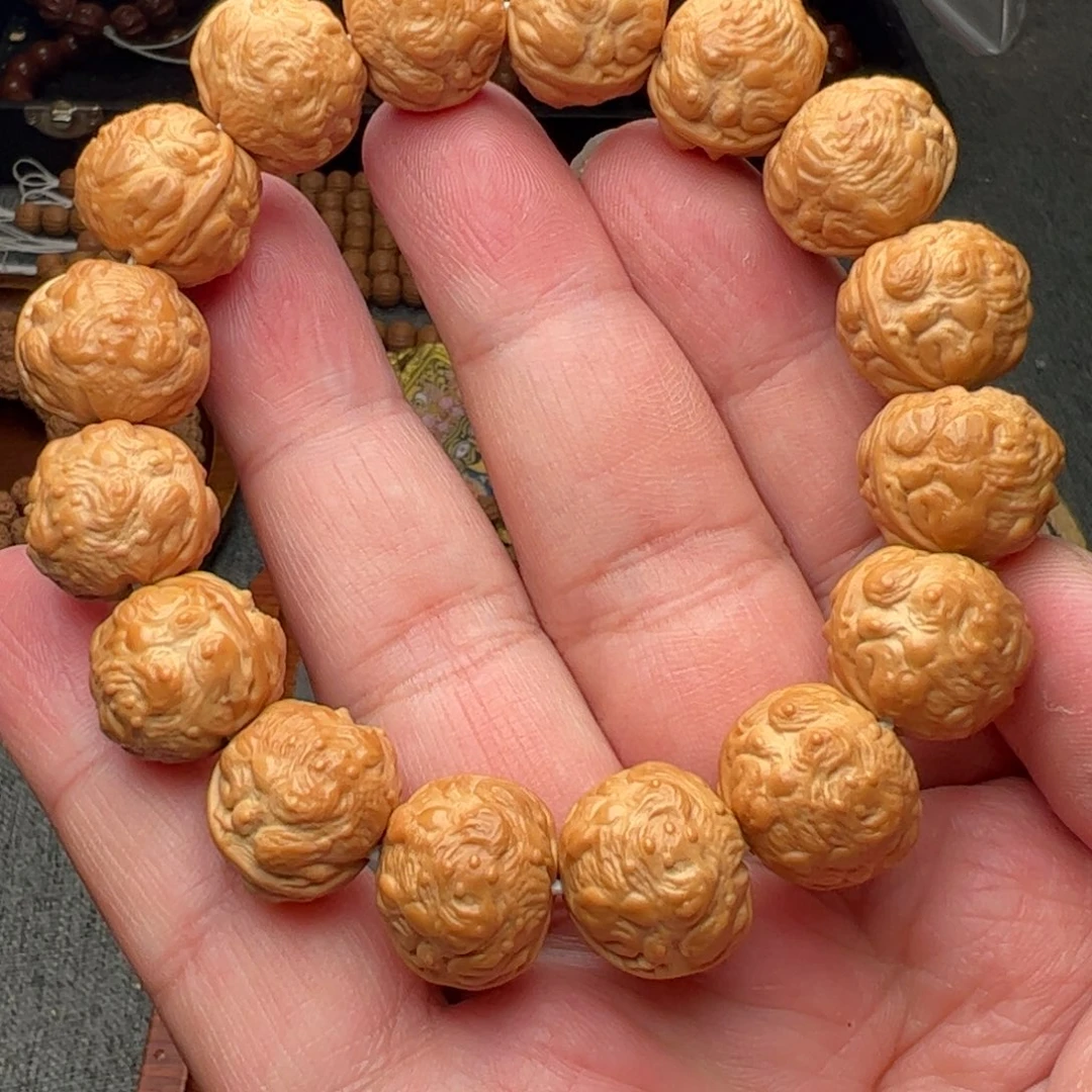 猴头核桃手串高端蟾王